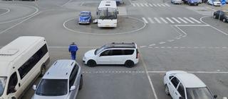 На дорогах Тольятти засняли Lada Largus VIP с мотором от Renault Duster