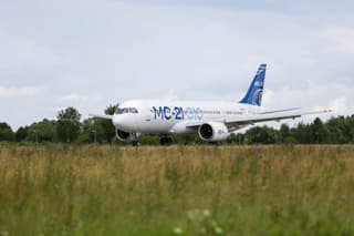 МС-21 с российскими системами приступил к сертификационным испытаниям