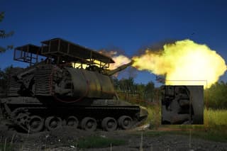 Defence blog: Russian military protects side projections of 2S19 "Msta-S" with logs