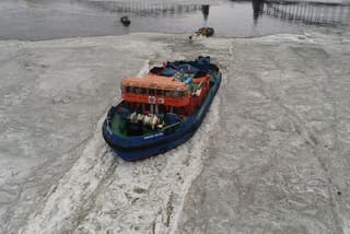 El "Pilarn" de San Petersburgo recibirá un nuevo buque rompehielos para operar en condiciones difíciles en 2026