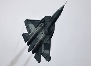 ¿El Su-57 se convirtió en portador del Kh-47M2 "Kinzhal"? El subjefe de las Fuerzas Aeroespaciales informó sobre armas hipersónicas para los nuevos cazas