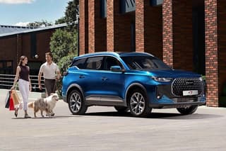 Tenet T7 presentado en Kaluga: nuevo crossover basado en Chery Tiggo 7