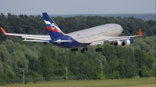 See a plane? No? But it's there! What aircraft designers in Russia actually patented