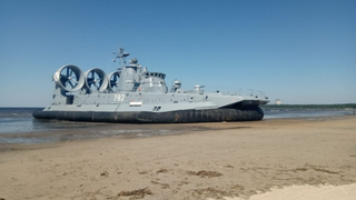 Малый десантный корабль на воздушной подушке Балтийского флота выполнил учебно-боевые задачи в Балтийском море