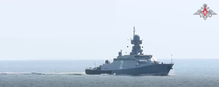 Малый ракетный корабль проекта 21631 «Великий Устюг» Каспийской флотилии провёл артиллерийские стрельбы