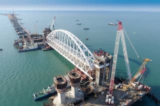 Крымский мост: Что скрывается за грандиозным проектом?  