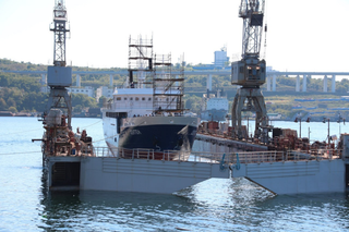 Nuevo barco para la pesca de cangrejos "Senten" del proyecto 03141 botado