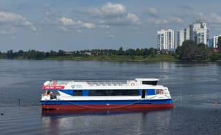 El catamarán de pasajeros "Gabión" del proyecto "Sommers" fue entregado al cliente
