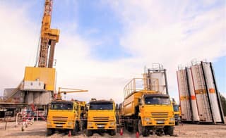 «Роснефть» идёт на рекорд: «РН-Юганскнефтегаз» провёл 1328 операций гидроразрыва пласта за месяц