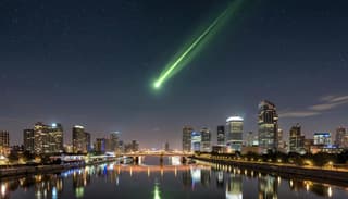 Rare Video: Meteorite over Moscow Filmed from an Airplane