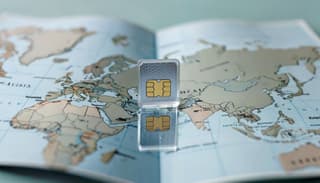 ¿Existe una correlación entre la eSIM y el destino?