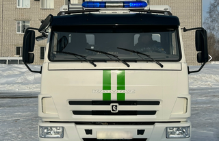 Autobús policial de nueva generación: Un KamAZ con aire acondicionado y baño químico llega al Servicio Penitenciario Federal