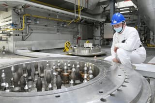 Rosatom for the first time in the world "burned" the radioactive waste americium and neptunium in a fast reactor