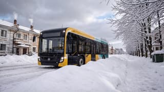 Los autobuses eléctricos de 50 millones de rublos no soportaron el invierno en Siberia: Omsk devolvió "Sirius" y "General" a la fábrica