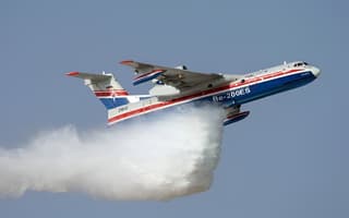 To cause rain, blow up a forest, and drop tons of water: how fires are extinguished in Russia