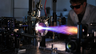 Un trozo de estrella en el laboratorio: científicos de la MSU recrean una atmósfera caliente con láser