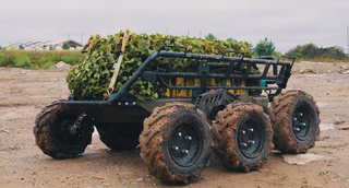 "Giro de tanque" y 150 kg de carga: el nuevo robot militar todoterreno ZALA GX-3 mostrado en acción