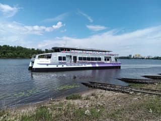 Giant catamaran "Sommers-L" launched in Samara