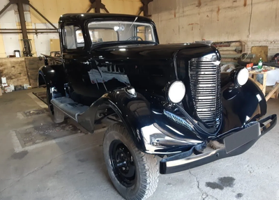 GAZ M-1
