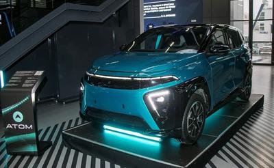Elektromobil «Atom»