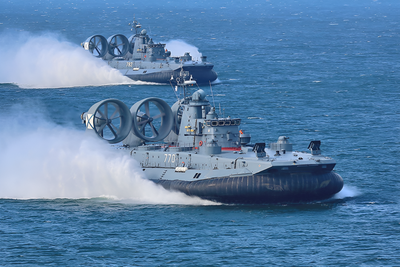proekt 12322 «Zubr»