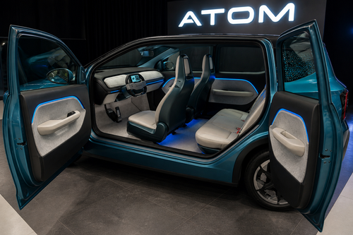 Atom