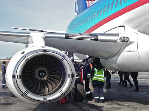 SaM146 под крылом SSJ100