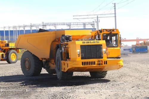 Camión volquete de mina BELAZ-75855