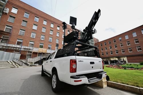 Camioneta antidrones basada en Sollers ST6