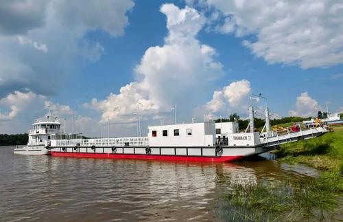 Ferry "Tobolsk-3"