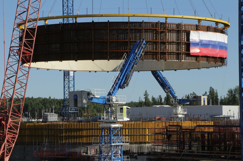 Монтаж внутренней защитной оболочки здания реактора ЛАЭС-2