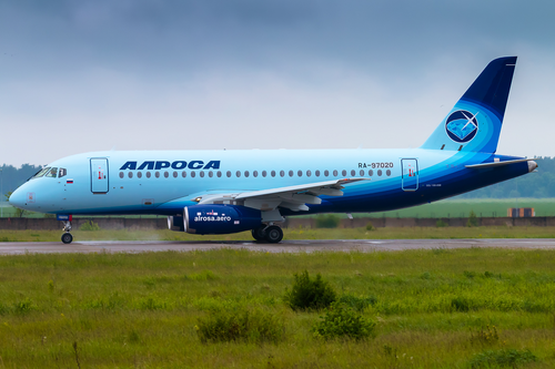SSJ-100