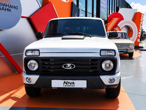 Lada Niva Legend