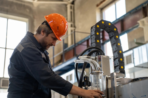 Complejo GAR con CNC en la planta de Yantar