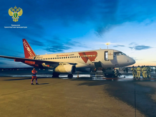 Superjet 100 с которым произошёл инцидент
