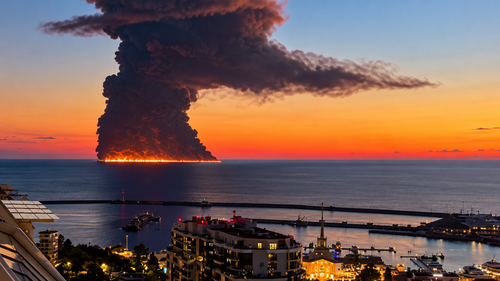 Oil tanker on fire off Sochi coast: Sirius beaches closed, crew requested evacuation
