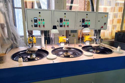Blanking and grinding-polishing equipment for LOMO