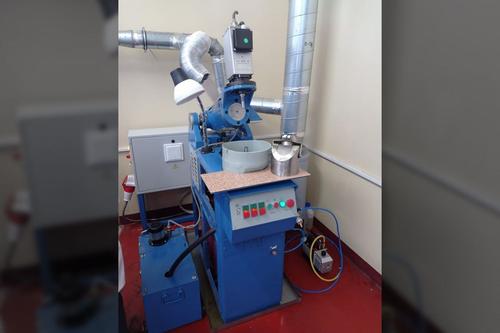 Blanking and grinding-polishing equipment for LOMO