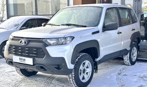 Lada Niva Travel