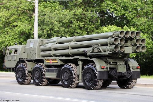 Lanzador 9A54 MLRS 9K515 "Tornado-S"