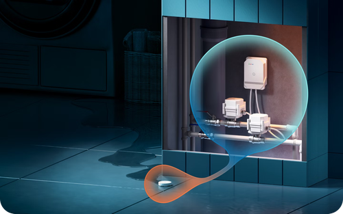 The Sber protection system sensor signals a leak, after which the ball valves automatically shut off within 15 seconds