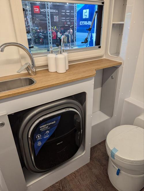 Remolque habitable KS54, vista interior