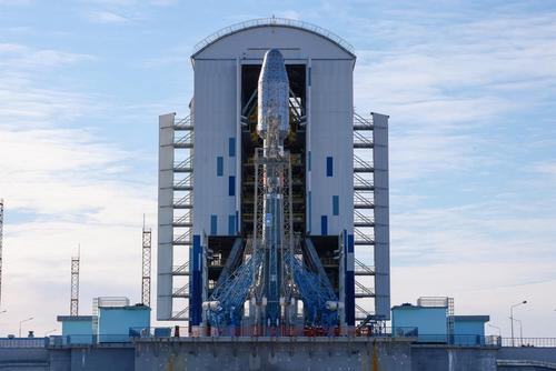 Preparing for the launch of the Soyuz with Ionosfera-M satellites