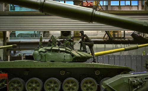 «Уралвагонзавод» производит танки Т-90, Т-14 и самоходные артиллерийские орудия&nbsp;«Мальва»