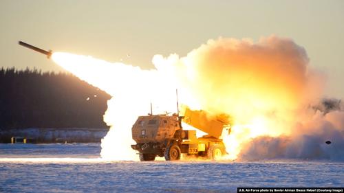 Sistema de cohetes de lanzamiento múltiple M142 HIMARS