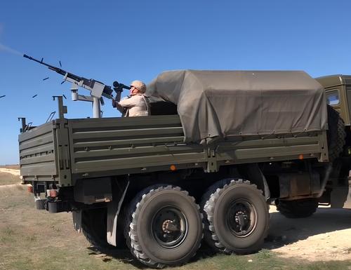 ametralladora NSV «Utes» sobre la base de KamAZ