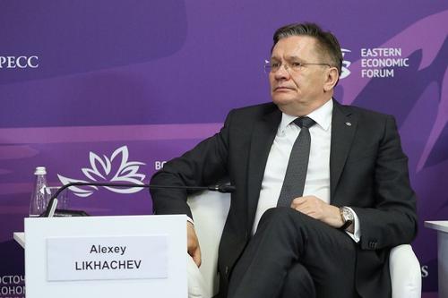 El director de Rosatom, Alexéi Likhachev, en el Foro Económico Oriental