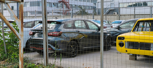 LADA Vesta SW Sportline Black и кузов гоночной LADA Niva<br>