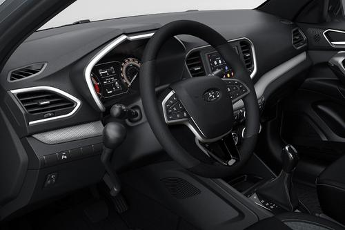 AvtoVAZ launched mass production of the Lada Vesta version with manual control