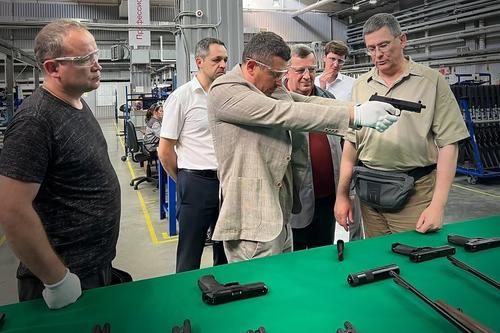 Lebedev pistol